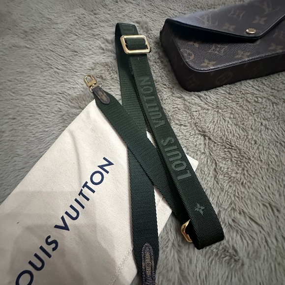 Louis Vuitton Felicie strap and go crossbody bag - Picture 9 of 9